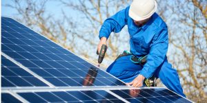 Installation Maintenance Panneaux Solaires Photovoltaïques à Issans